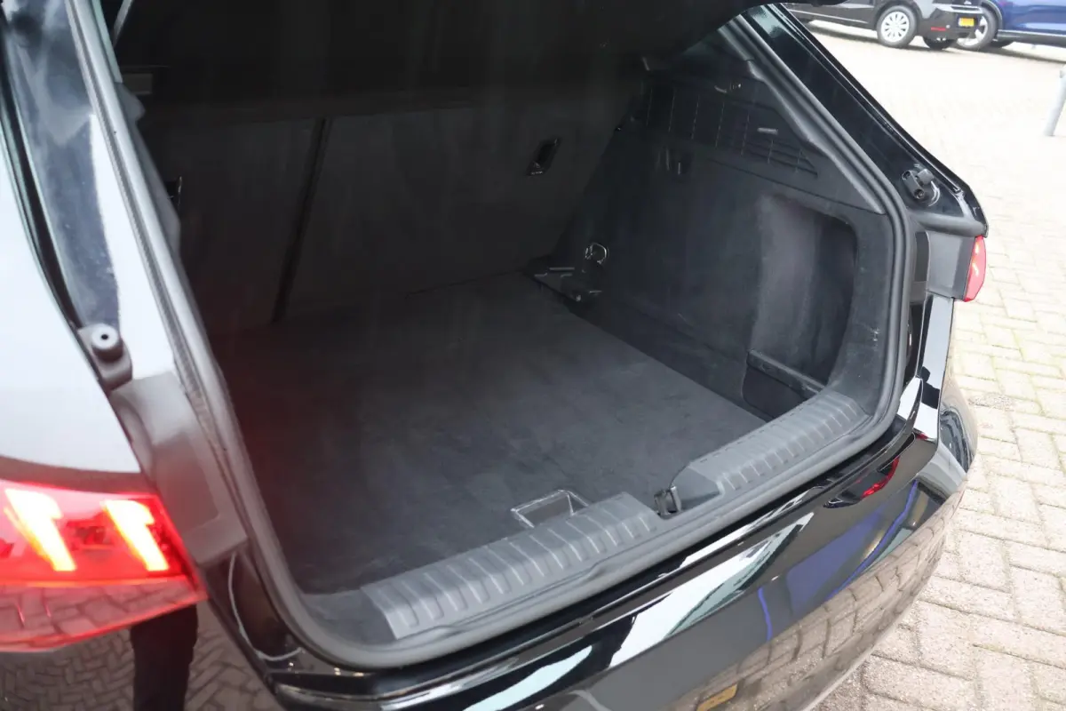 35 TFSI 150pk S-tronic Advanced edition | Navigatie | Sportstoelen | Camera | PDC | Carplay