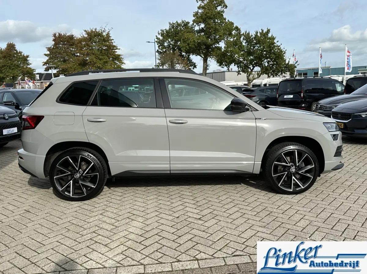 1.5 TSI ACT Sportline Business - PANO TREKH CAMERA