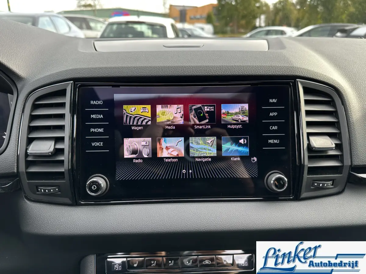1.5 TSI ACT Sportline Business - PANO TREKH CAMERA