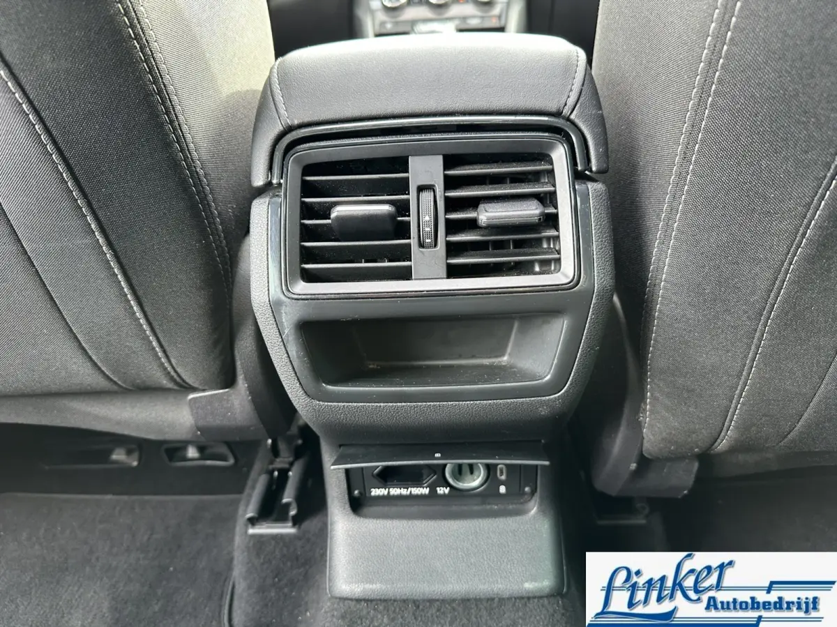 1.5 TSI ACT Sportline Business - PANO TREKH CAMERA