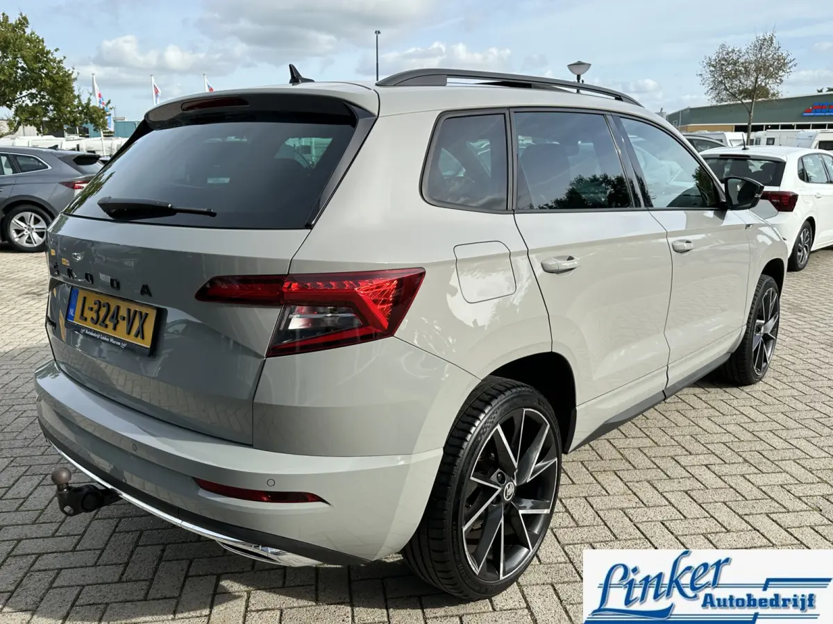1.5 TSI ACT Sportline Business - PANO TREKH CAMERA