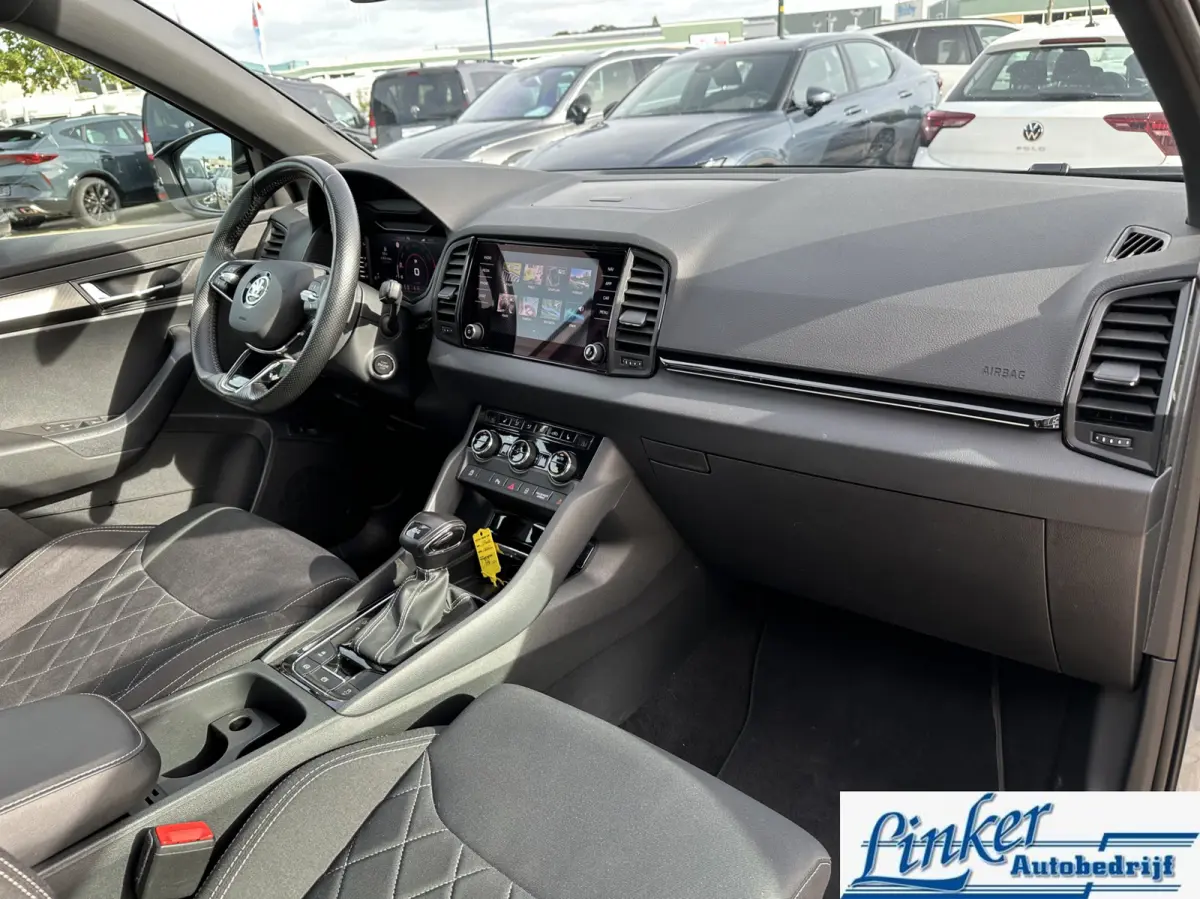 1.5 TSI ACT Sportline Business - PANO TREKH CAMERA