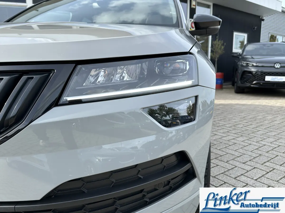 1.5 TSI ACT Sportline Business - PANO TREKH CAMERA