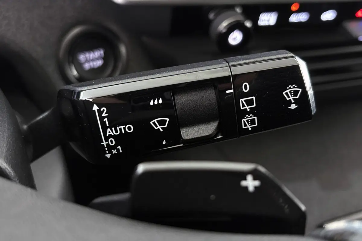 1.6 Turbo Plug-in-Hybrid GS Pano FOCAL 360 Head-Up Stuur-Stoelverwarming