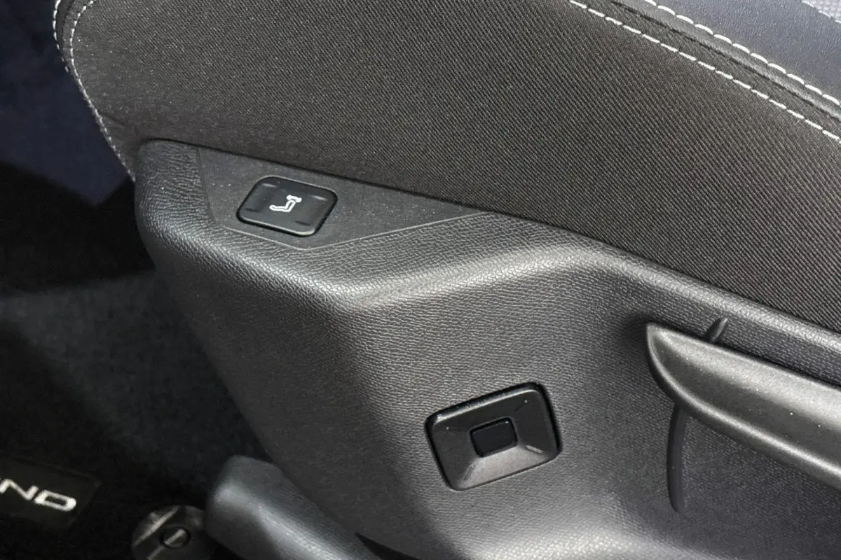 1.6 Turbo Plug-in-Hybrid GS Pano FOCAL 360 Head-Up Stuur-Stoelverwarming