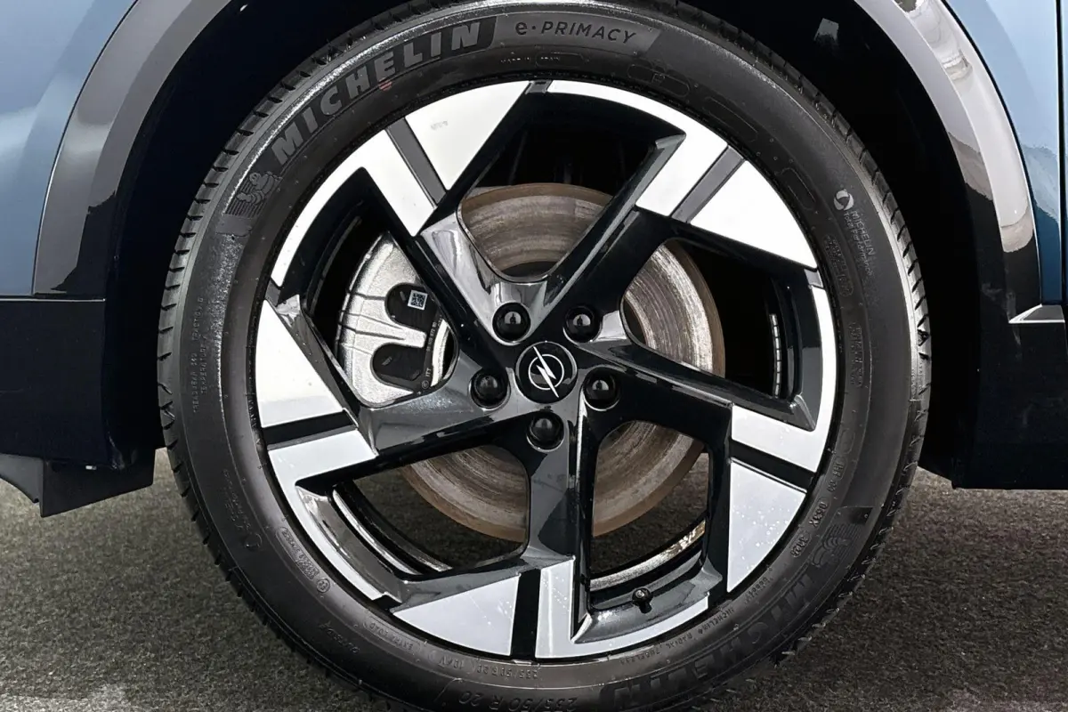 1.6 Turbo Plug-in-Hybrid GS Pano FOCAL 360 Head-Up Stuur-Stoelverwarming