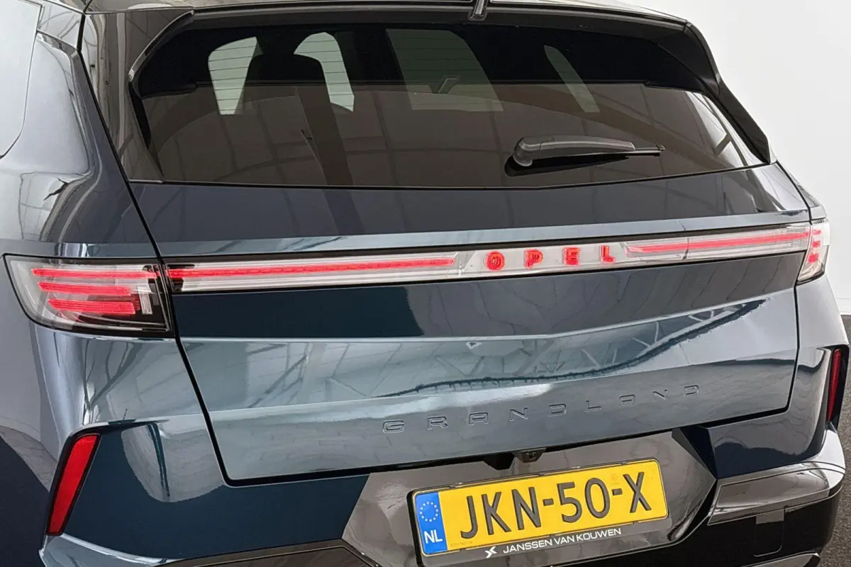 1.6 Turbo Plug-in-Hybrid GS Pano FOCAL 360 Head-Up Stuur-Stoelverwarming