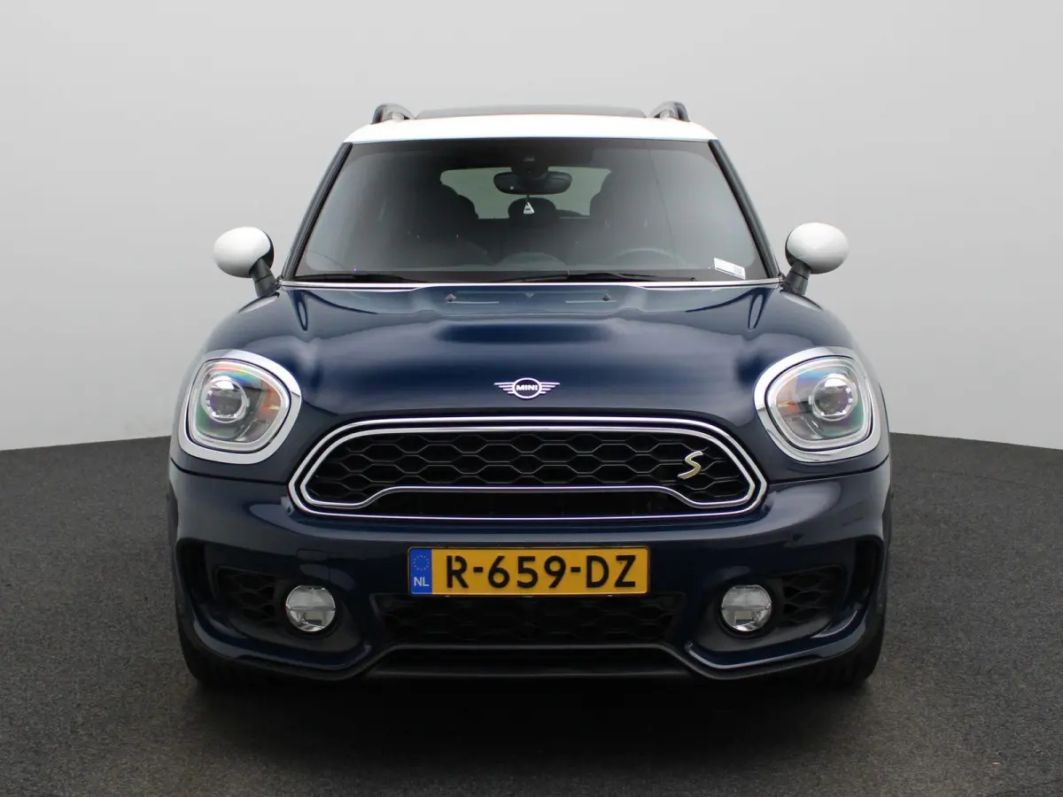 1.5 Cooper ALL4 Chili | HEAD-UP DISPLAY | ELEKTRISCHE ACHTERKLEP | LEDEREN BEKLEDING | STOELVERWARMING | APPLE CARPLAY - ANDROID AUTO | LED VERLICHTING | CLIMATE CONTROL | ACHTERUITRIJCAMERA