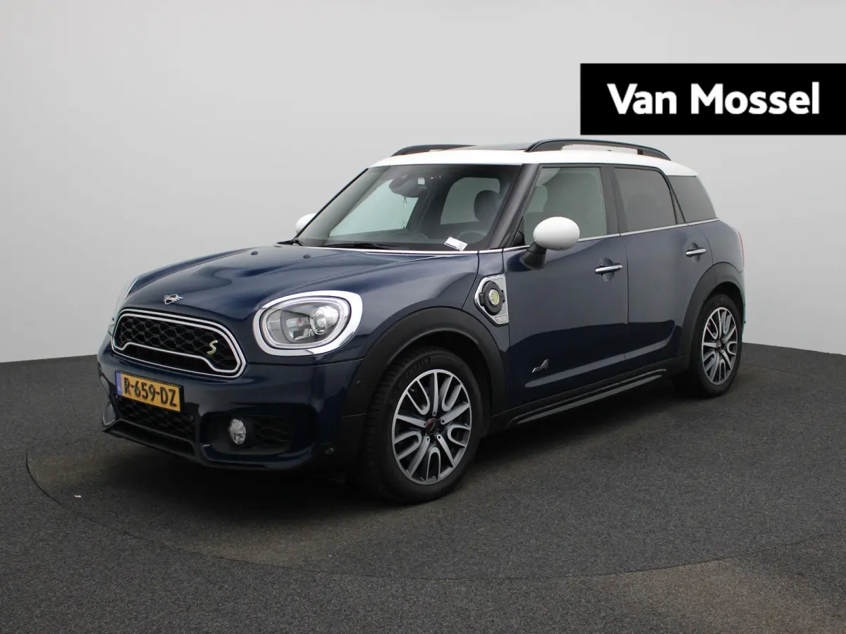 1.5 Cooper ALL4 Chili | HEAD-UP DISPLAY | ELEKTRISCHE ACHTERKLEP | LEDEREN BEKLEDING | STOELVERWARMING | APPLE CARPLAY - ANDROID AUTO | LED VERLICHTING | CLIMATE CONTROL | ACHTERUITRIJCAMERA
