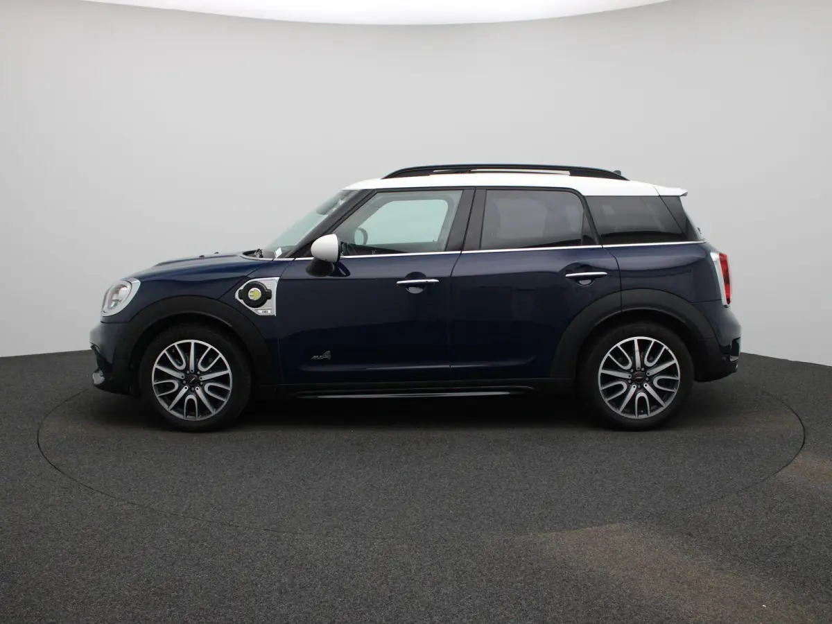 1.5 Cooper ALL4 Chili | HEAD-UP DISPLAY | ELEKTRISCHE ACHTERKLEP | LEDEREN BEKLEDING | STOELVERWARMING | APPLE CARPLAY - ANDROID AUTO | LED VERLICHTING | CLIMATE CONTROL | ACHTERUITRIJCAMERA