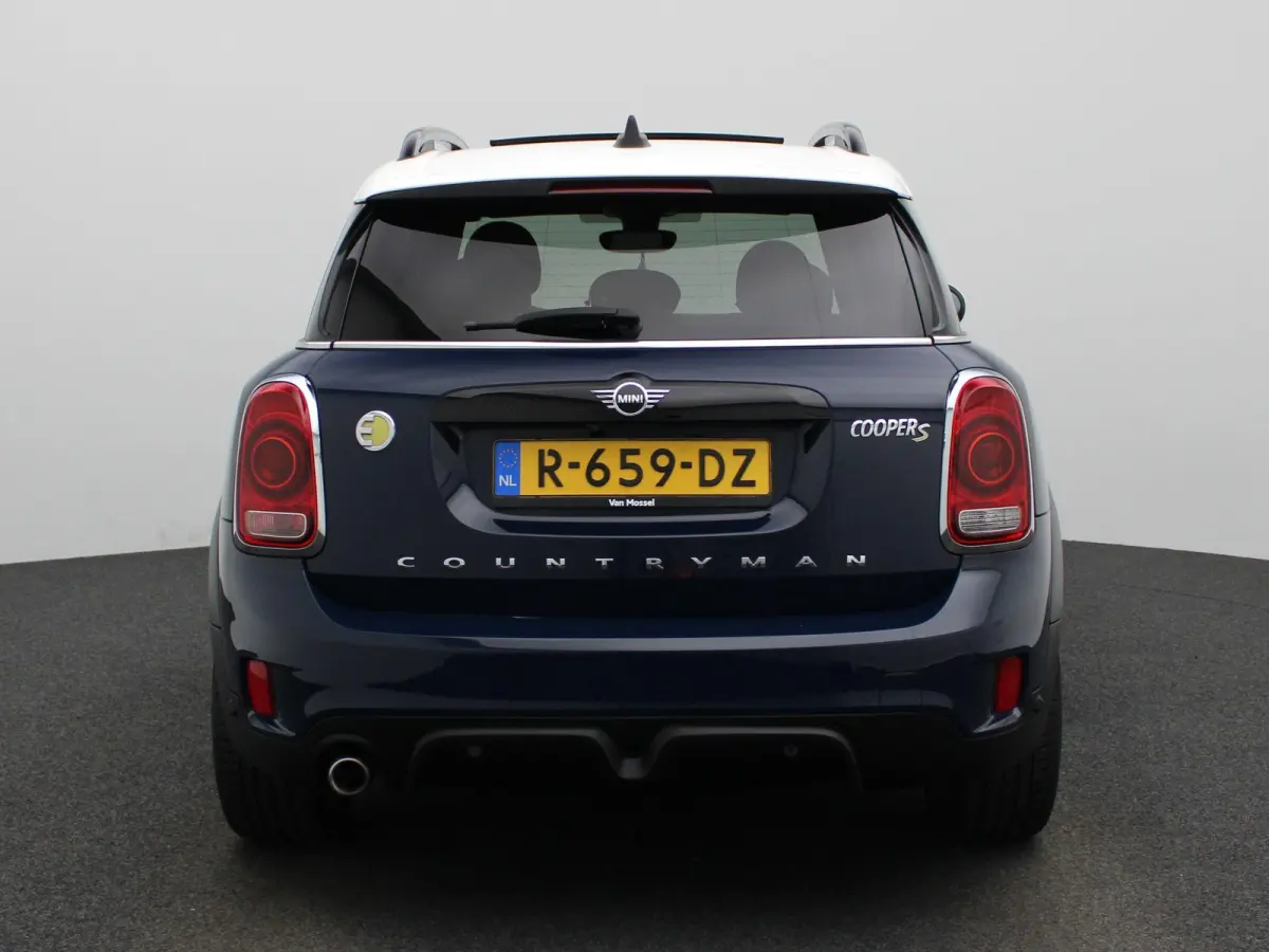 1.5 Cooper ALL4 Chili | HEAD-UP DISPLAY | ELEKTRISCHE ACHTERKLEP | LEDEREN BEKLEDING | STOELVERWARMING | APPLE CARPLAY - ANDROID AUTO | LED VERLICHTING | CLIMATE CONTROL | ACHTERUITRIJCAMERA