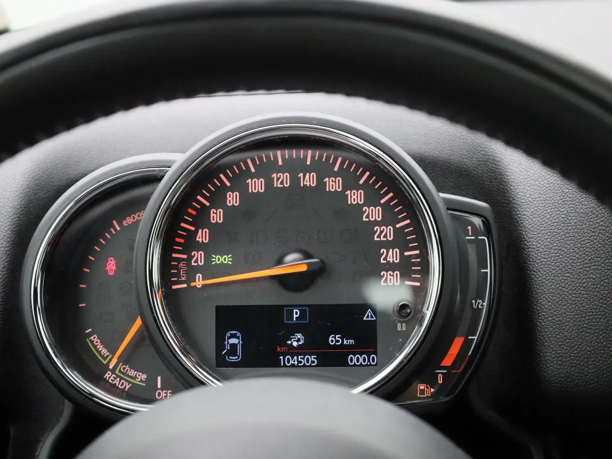 1.5 Cooper ALL4 Chili | HEAD-UP DISPLAY | ELEKTRISCHE ACHTERKLEP | LEDEREN BEKLEDING | STOELVERWARMING | APPLE CARPLAY - ANDROID AUTO | LED VERLICHTING | CLIMATE CONTROL | ACHTERUITRIJCAMERA