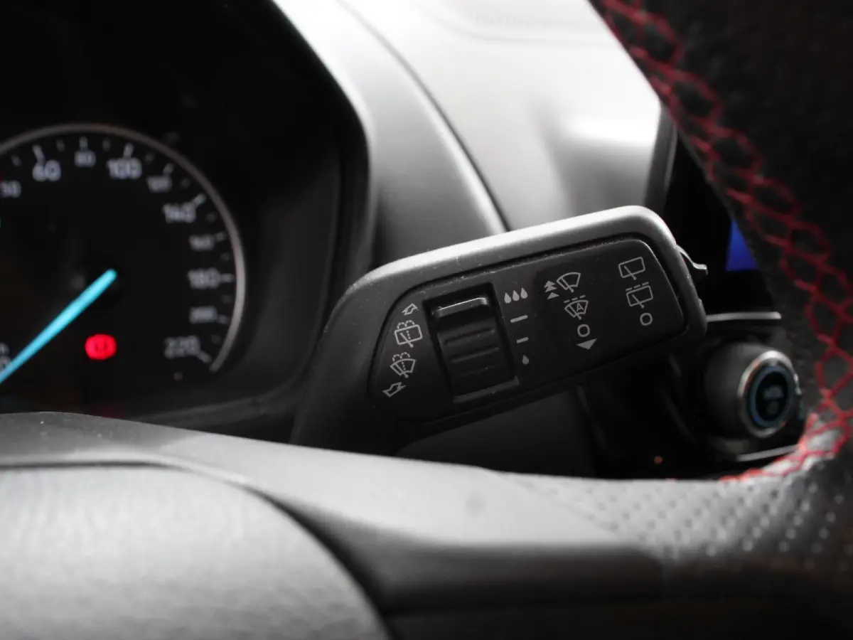 1.0 EcoBoost ST-Line Black Climate control Navigatie Parkeersensoren Camera Sfeerverlichting Lichtmetalen velgen