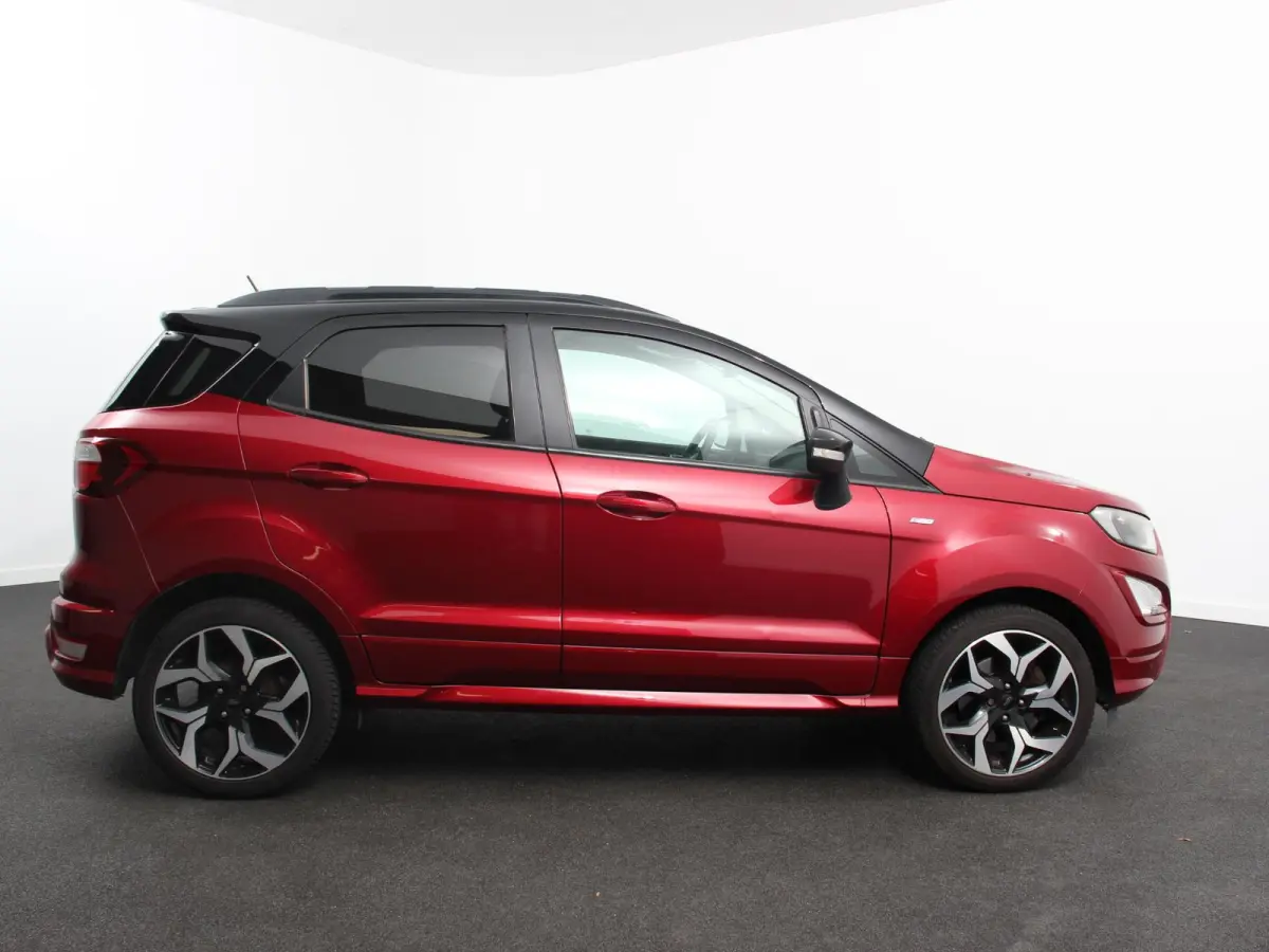 1.0 EcoBoost ST-Line Black Climate control Navigatie Parkeersensoren Camera Sfeerverlichting Lichtmetalen velgen