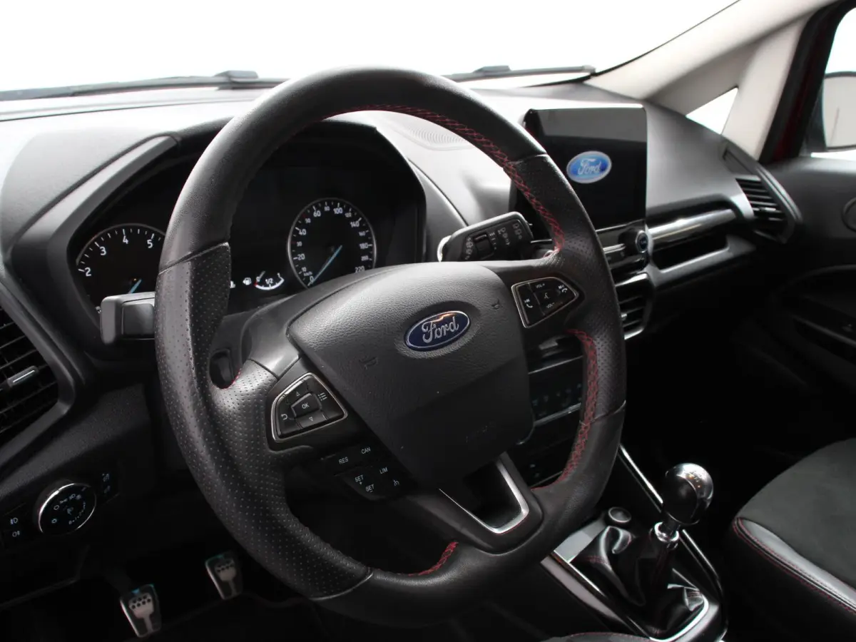 1.0 EcoBoost ST-Line Black Climate control Navigatie Parkeersensoren Camera Sfeerverlichting Lichtmetalen velgen