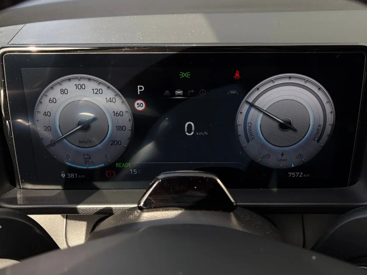 Pulse 49 kWh | Apple Carplay/Android Auto | Cruise control adaptief | Navigatiesysteem | Verschuifbare achterbank |