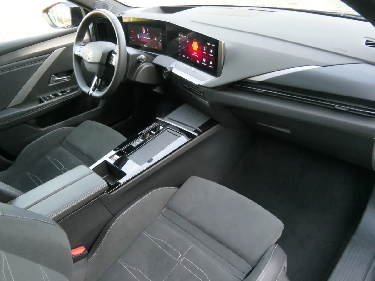 ST 1.2 Turbo Mild Hybrid GS | Panoramadak | LED Matrix