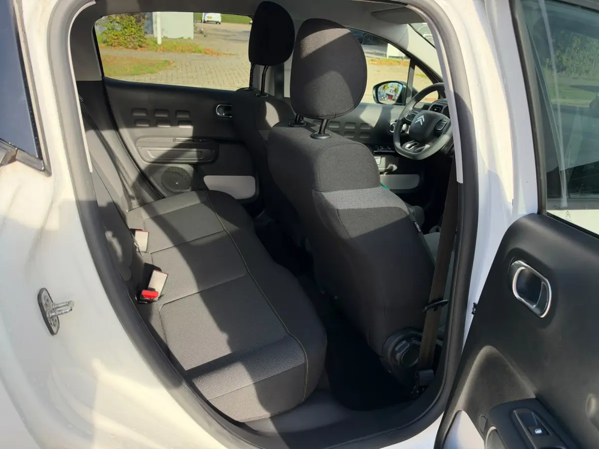 1.2 PureTech Feel,Facelift, Navi, Dealer auto, Stoel verwarming, 1ste eigenaar, INC BTW