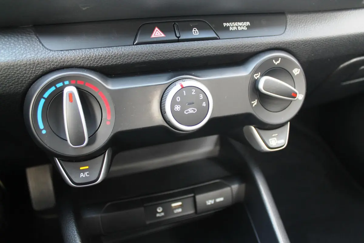 1.0 T-GDi DynamicLine | Navi | Carplay | Airco | Camera