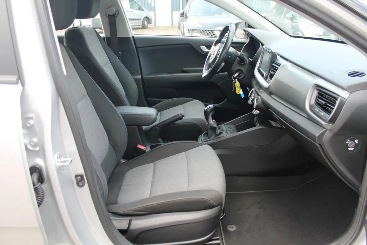 1.0 T-GDi DynamicLine | Navi | Carplay | Airco | Camera