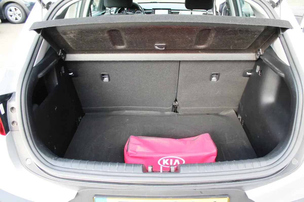 1.0 T-GDi DynamicLine | Navi | Carplay | Airco | Camera