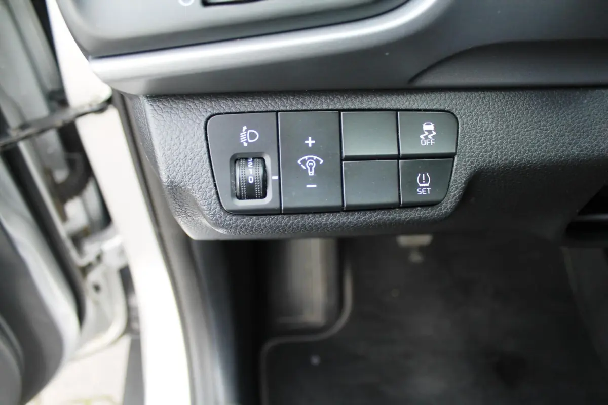1.0 T-GDi DynamicLine | Navi | Carplay | Airco | Camera