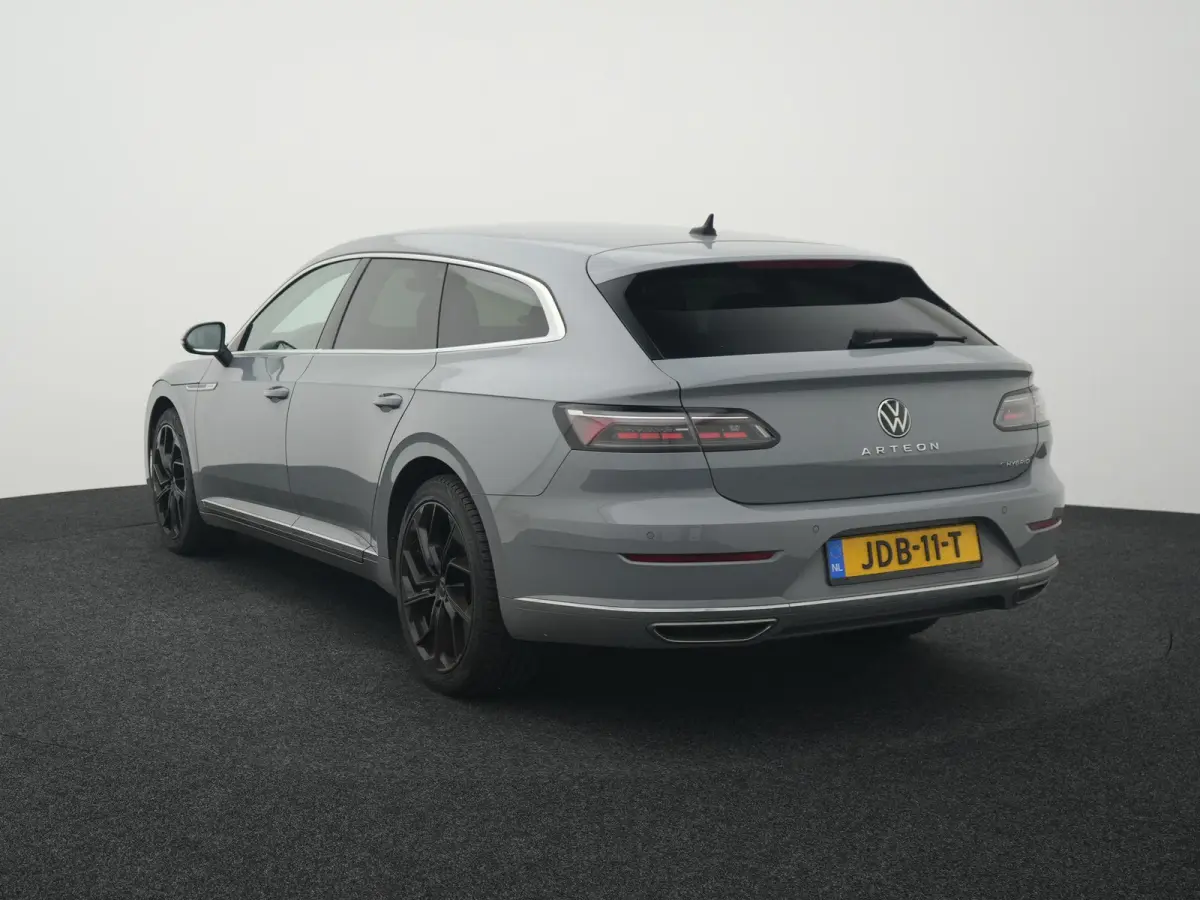 1.4 TSI eHybrid Elegance | STOELVERWARMING VOOR EN ACHTER | ADAPTIEF CRUISE CONTROL | MATRIX LED KOPLAMPEN | 18 " LICHTMETALEN VELGEN | 12 MAANDEN BOVAG GARANTIE |
