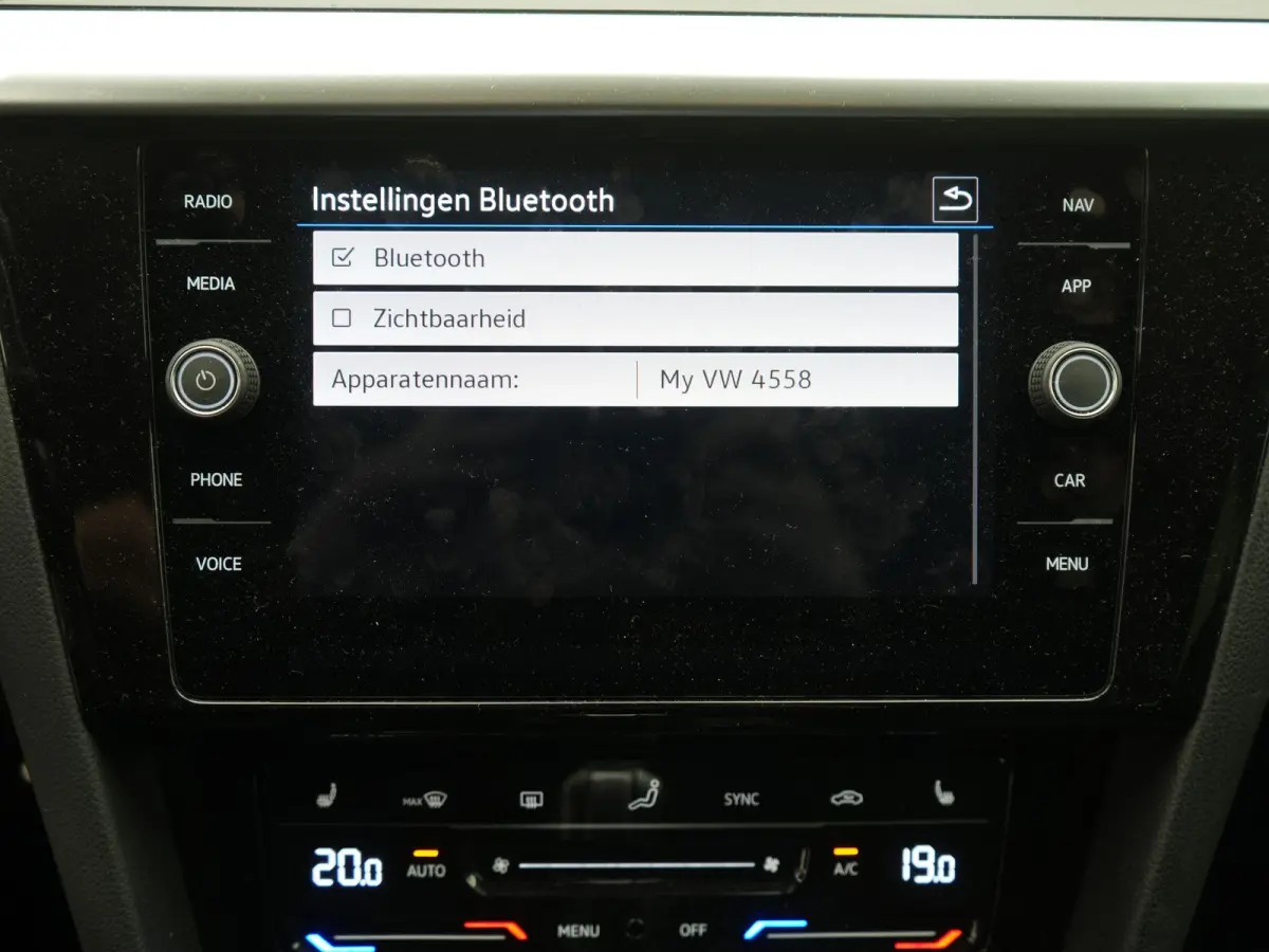 1.4 TSI eHybrid Elegance | STOELVERWARMING VOOR EN ACHTER | ADAPTIEF CRUISE CONTROL | MATRIX LED KOPLAMPEN | 18 " LICHTMETALEN VELGEN | 12 MAANDEN BOVAG GARANTIE |