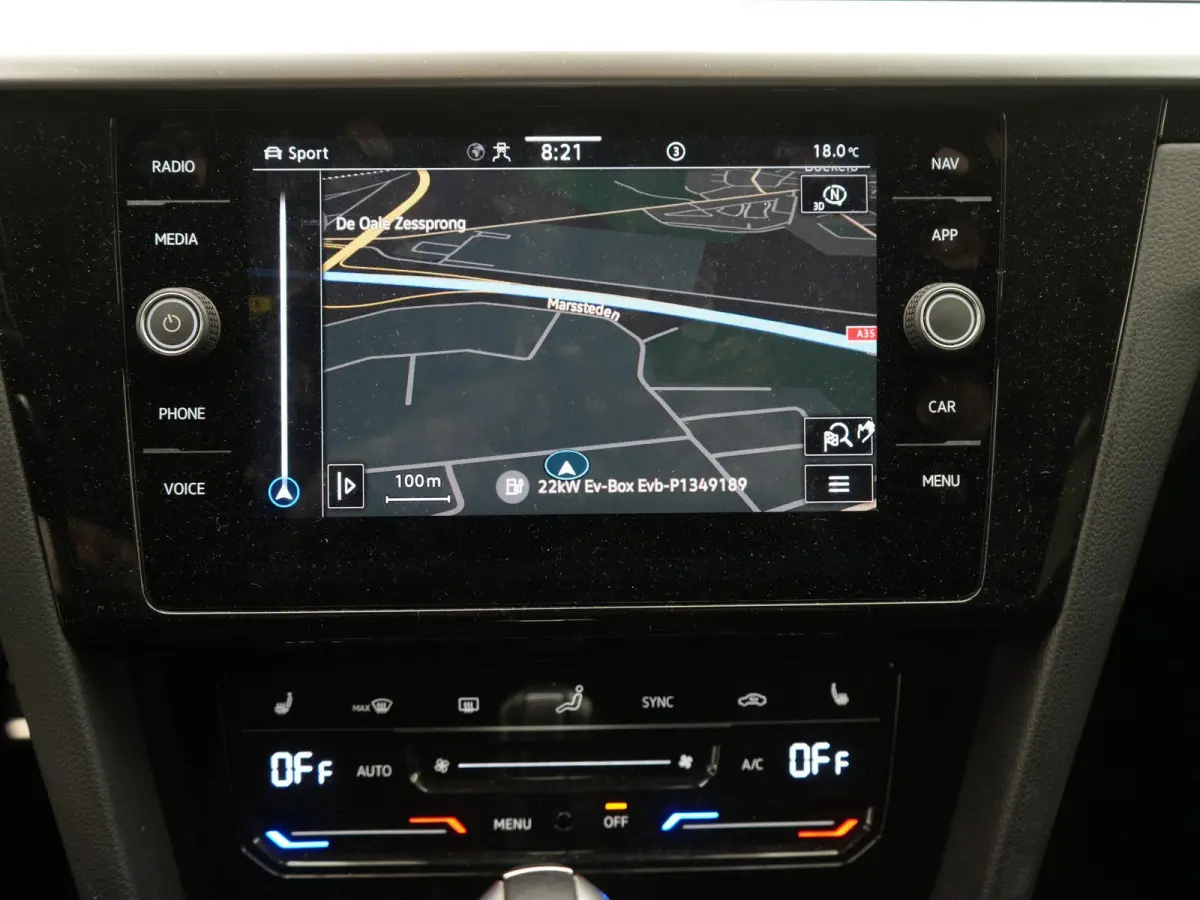 1.4 TSI eHybrid Elegance | STOELVERWARMING VOOR EN ACHTER | ADAPTIEF CRUISE CONTROL | MATRIX LED KOPLAMPEN | 18 " LICHTMETALEN VELGEN | 12 MAANDEN BOVAG GARANTIE |