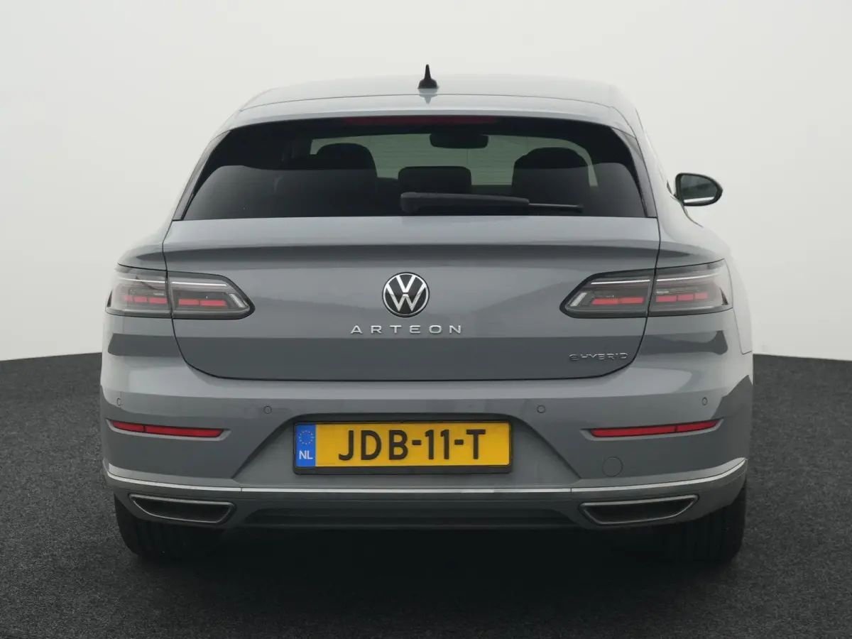 1.4 TSI eHybrid Elegance | STOELVERWARMING VOOR EN ACHTER | ADAPTIEF CRUISE CONTROL | MATRIX LED KOPLAMPEN | 18 " LICHTMETALEN VELGEN | 12 MAANDEN BOVAG GARANTIE |