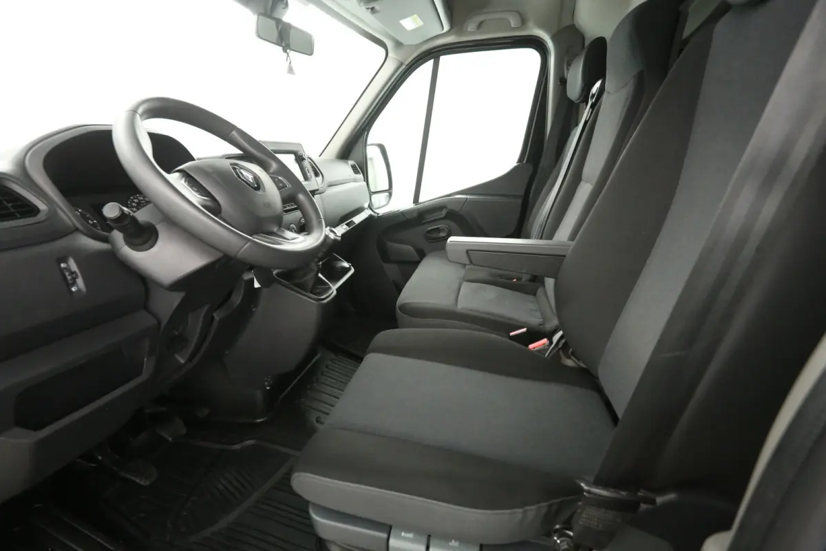 3.3t 180PK L2H2 | Clima | Camera | Cruise | 3 Zits | Navi | Parkeersens.