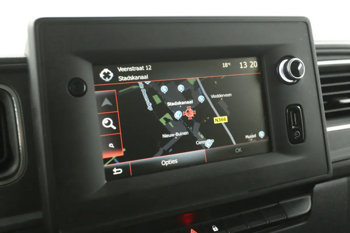 3.3t 180PK L2H2 | Clima | Camera | Cruise | 3 Zits | Navi | Parkeersens.