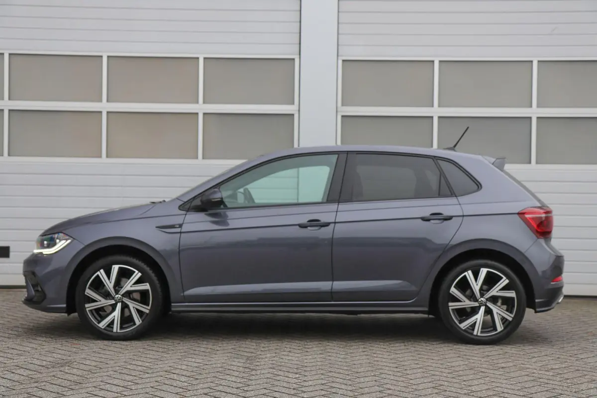 1.0 TSI 110pk DSG R-Line | App Connect | Achteruitrijcamera | Stoelverwarming | Clima