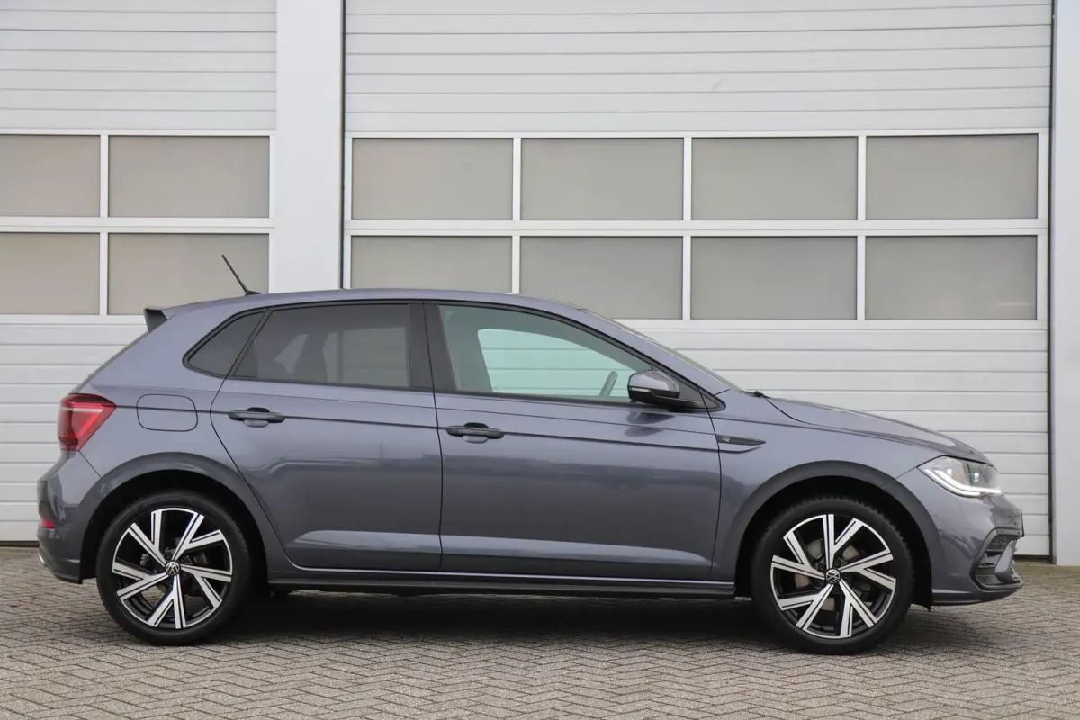 1.0 TSI 110pk DSG R-Line | App Connect | Achteruitrijcamera | Stoelverwarming | Clima