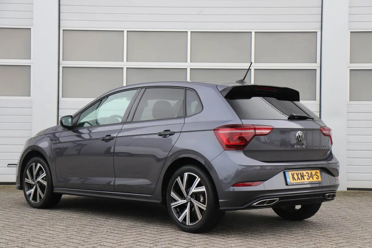 1.0 TSI 110pk DSG R-Line | App Connect | Achteruitrijcamera | Stoelverwarming | Clima
