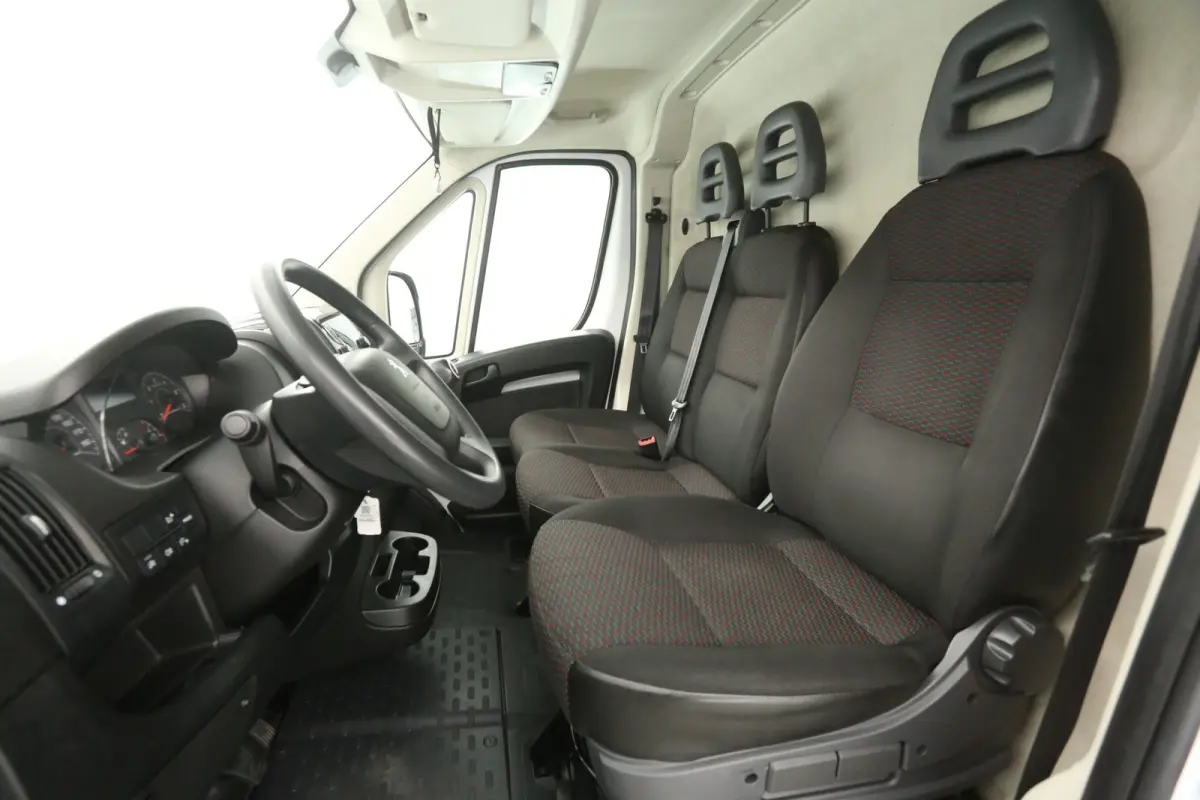 2.2 BlueHDI 140PK L2H2 | Airco | 3 Zits | Parkeersensoren | Elektrpakket