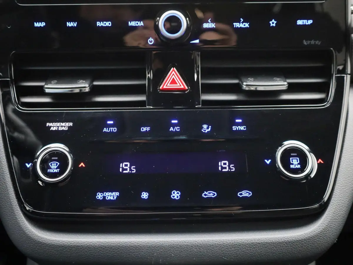 1.6 GDi i-Motion - Plus | SOH 100% | ACHTERUITRIJCAMERA | NAVIGATIE | APPLE CARPLAY | ANDROID AUTO | CLIMATE CONTROL | CRUISE CONTROL |