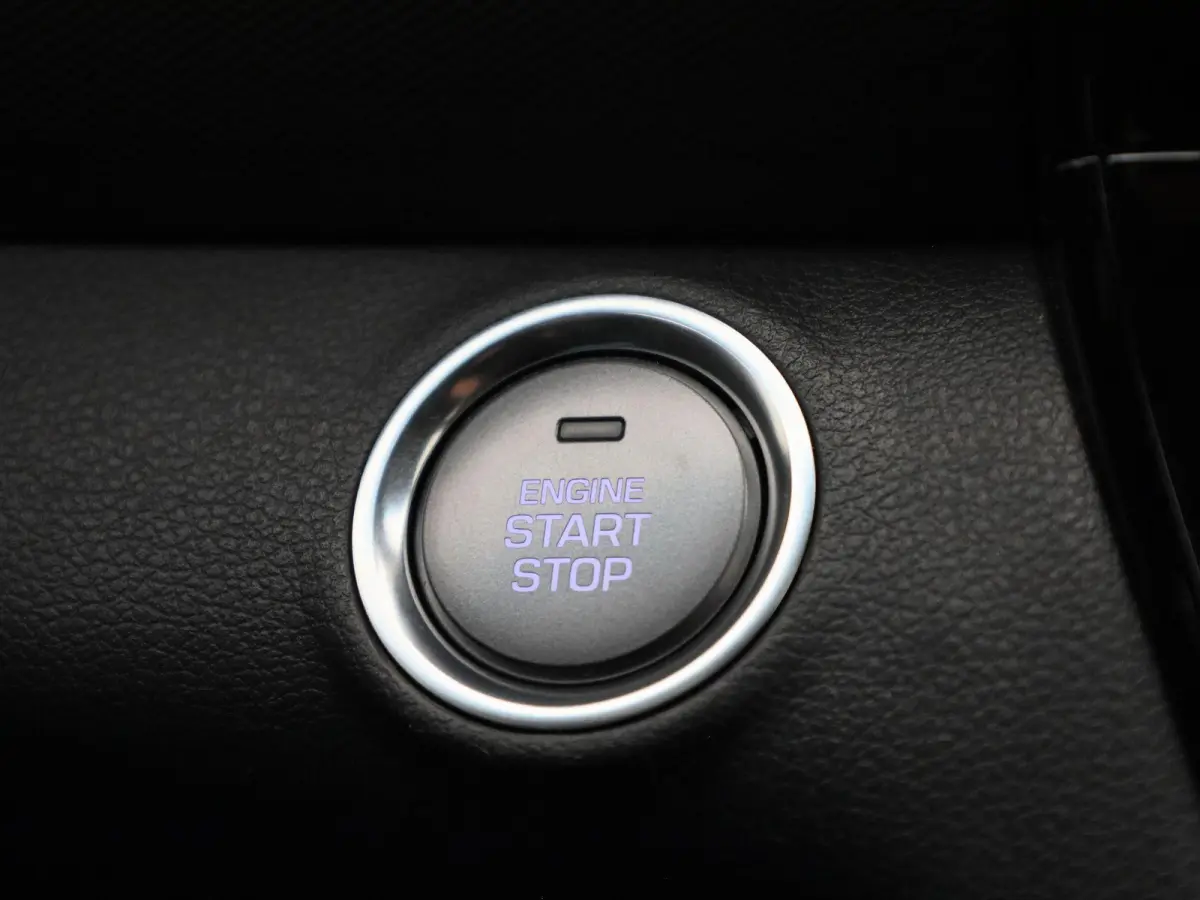 1.6 GDi i-Motion - Plus | SOH 100% | ACHTERUITRIJCAMERA | NAVIGATIE | APPLE CARPLAY | ANDROID AUTO | CLIMATE CONTROL | CRUISE CONTROL |