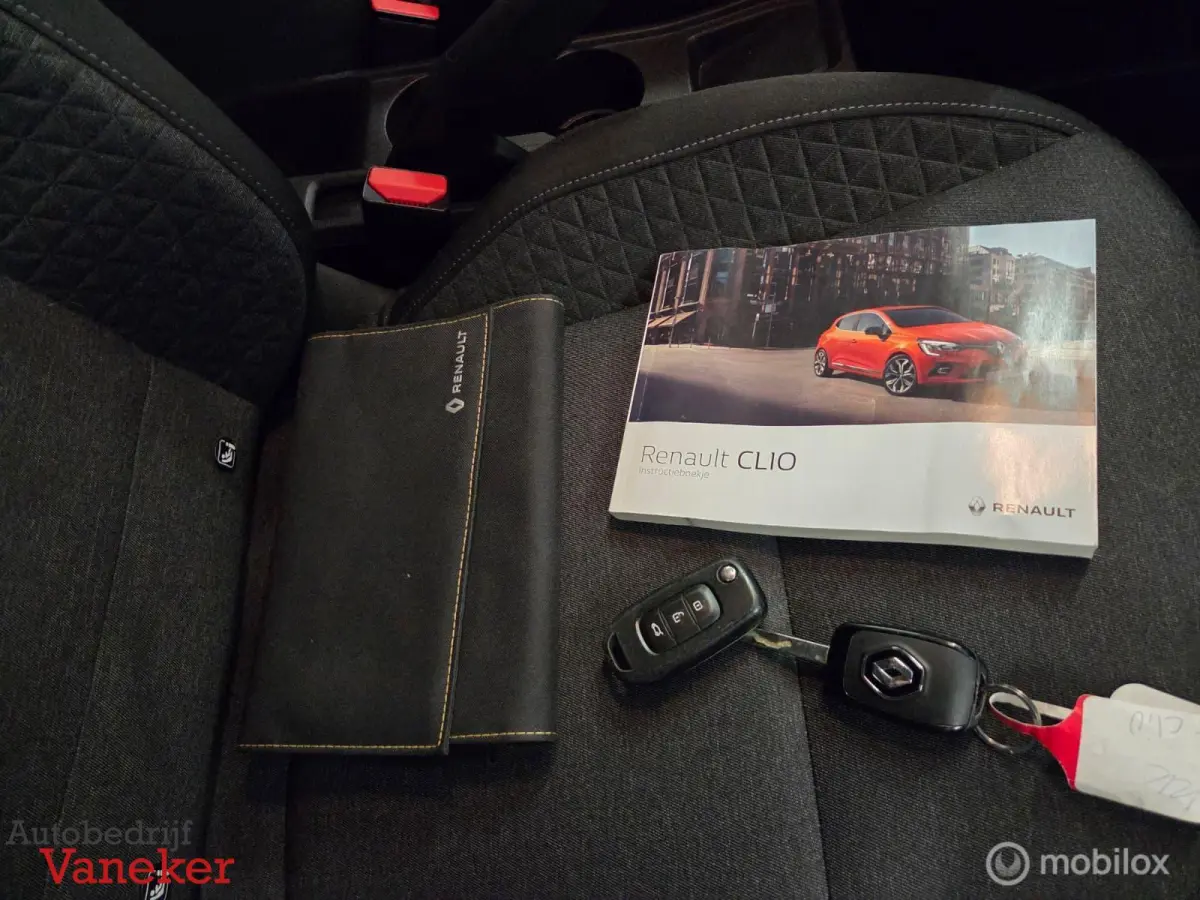 1.0 TCe Zen|Carplay Cruise|Full LED|Lane Assist