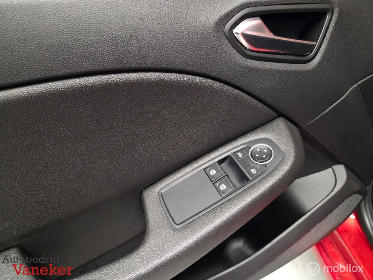 1.0 TCe Zen|Carplay Cruise|Full LED|Lane Assist