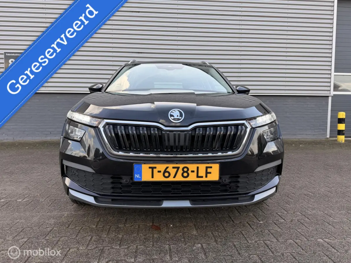 1.0 TSI Business Edition|Camera|Carplay|Virtual|