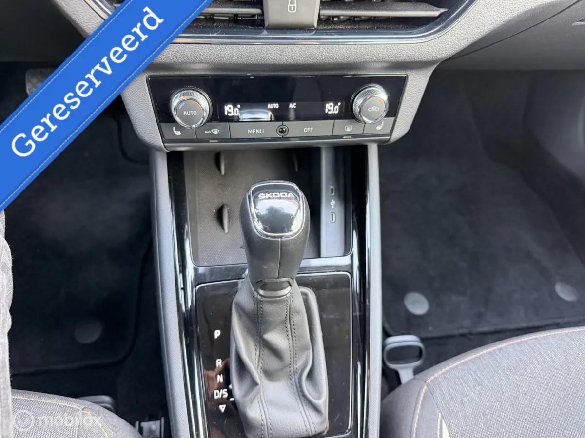 1.0 TSI Business Edition|Camera|Carplay|Virtual|