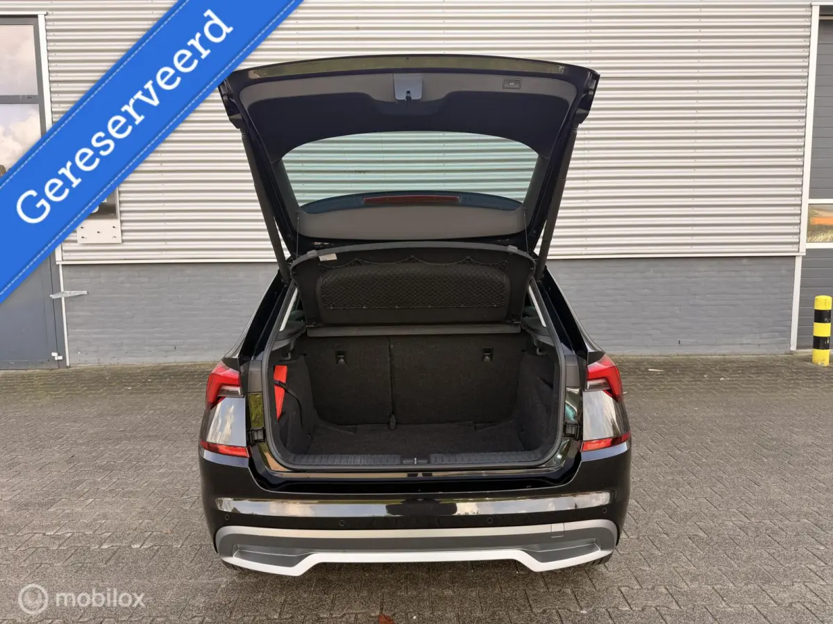 1.0 TSI Business Edition|Camera|Carplay|Virtual|