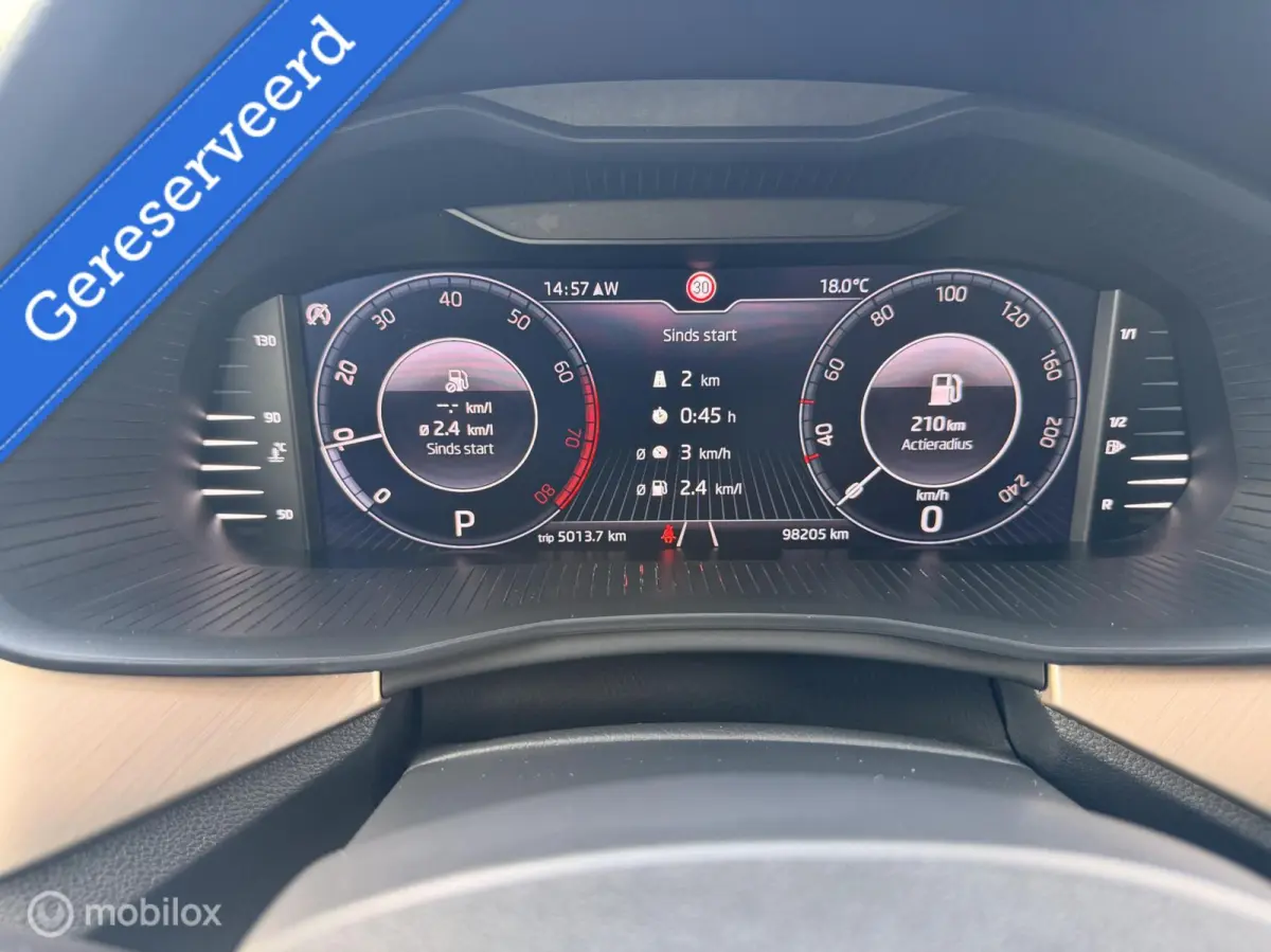 1.0 TSI Business Edition|Camera|Carplay|Virtual|