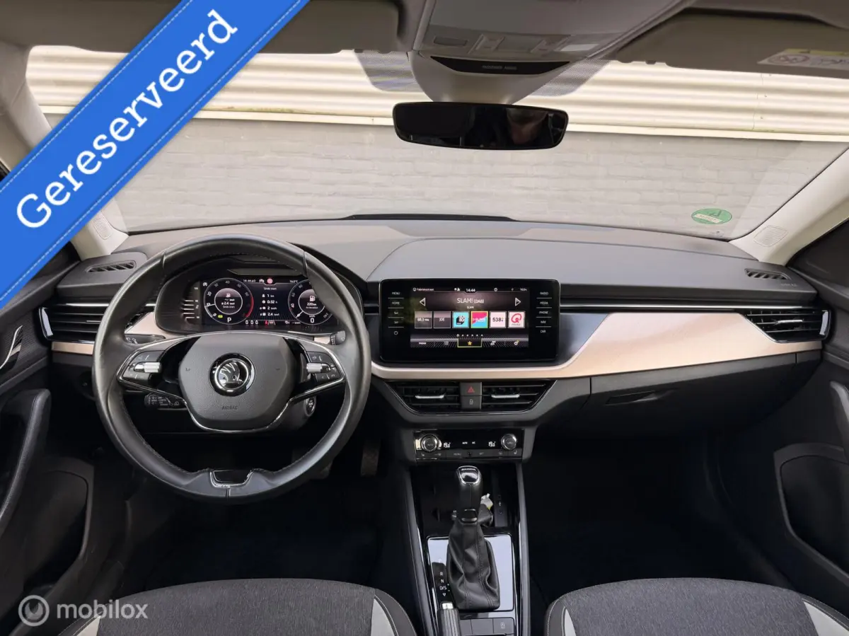 1.0 TSI Business Edition|Camera|Carplay|Virtual|