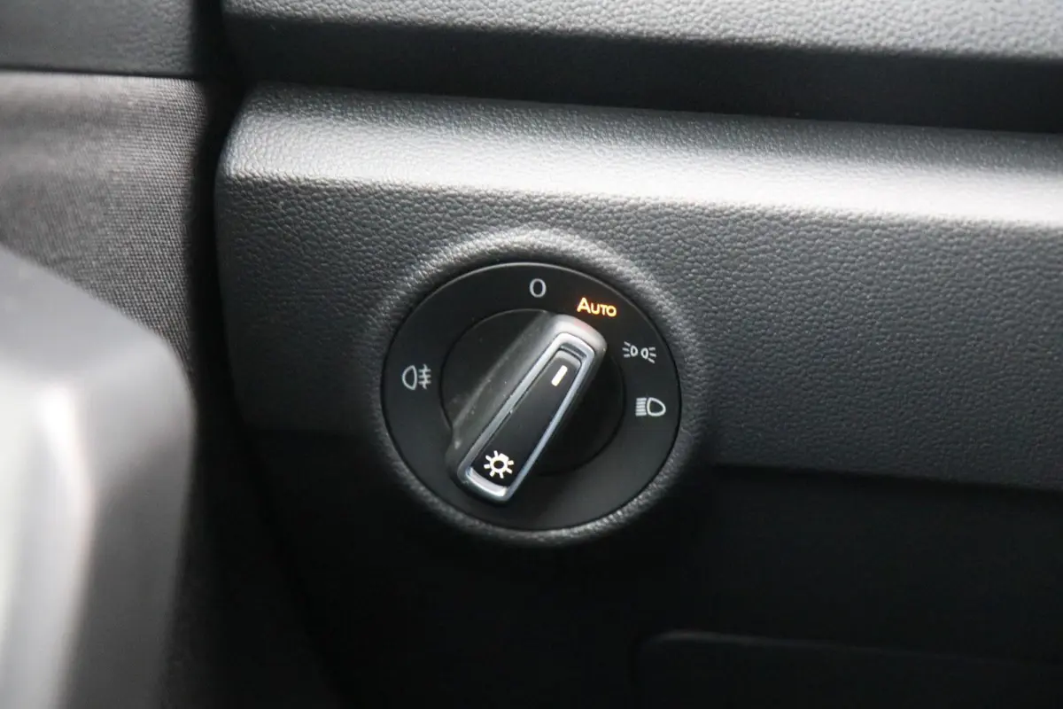 1.0 TSI 110pk United | Navigatie | App Connect | Side Assist | Stoelverwarming