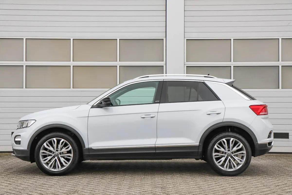 1.0 TSI 110pk United | Navigatie | App Connect | Side Assist | Stoelverwarming