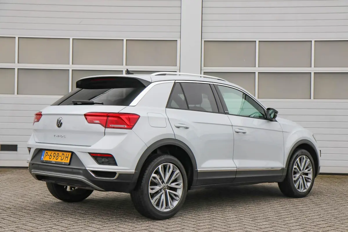 1.0 TSI 110pk United | Navigatie | App Connect | Side Assist | Stoelverwarming