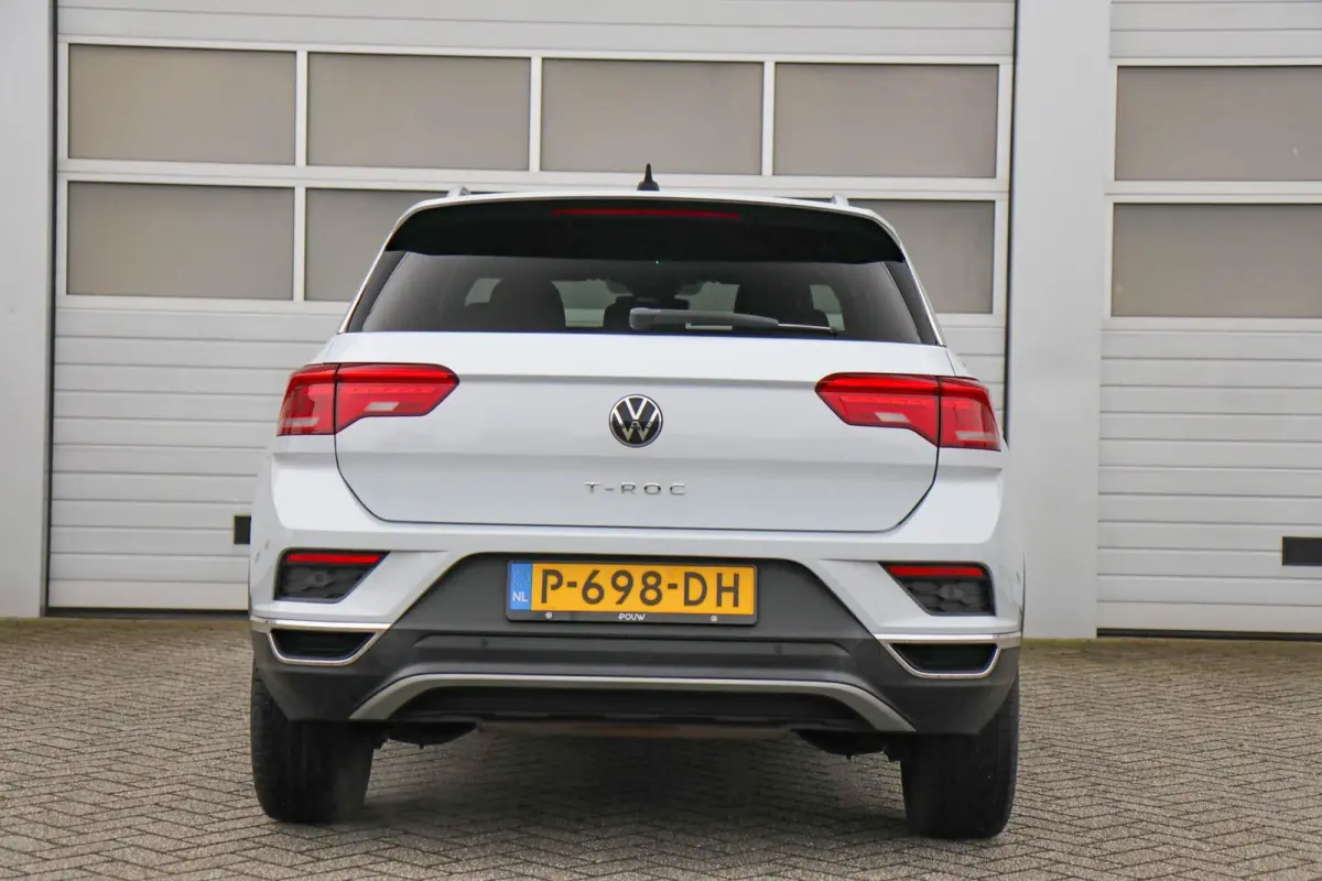 1.0 TSI 110pk United | Navigatie | App Connect | Side Assist | Stoelverwarming
