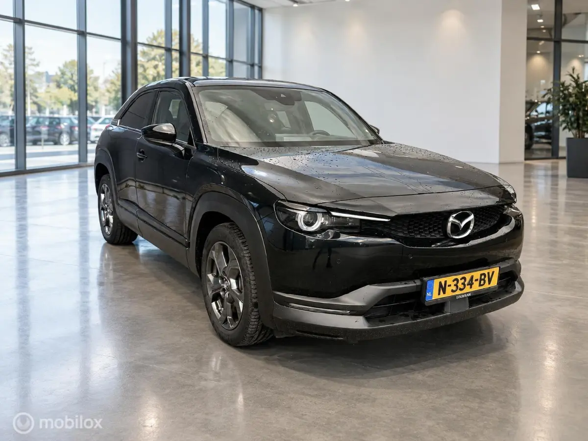 e-SkyActiv 145 36kWh | SOH 93,69% | HUD | Leder | Stoel- & Stuurverwarming
